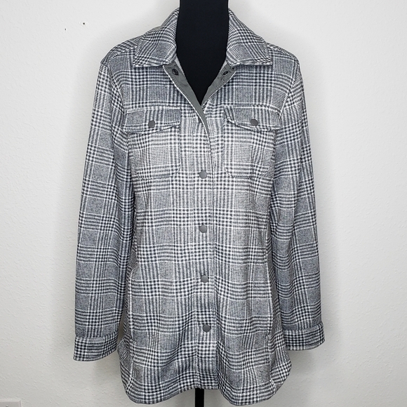 Lands' End Jackets & Blazers - Lands' End Womens Plaid Button Up Longline Shacket Size M Layers Outdoor Gray